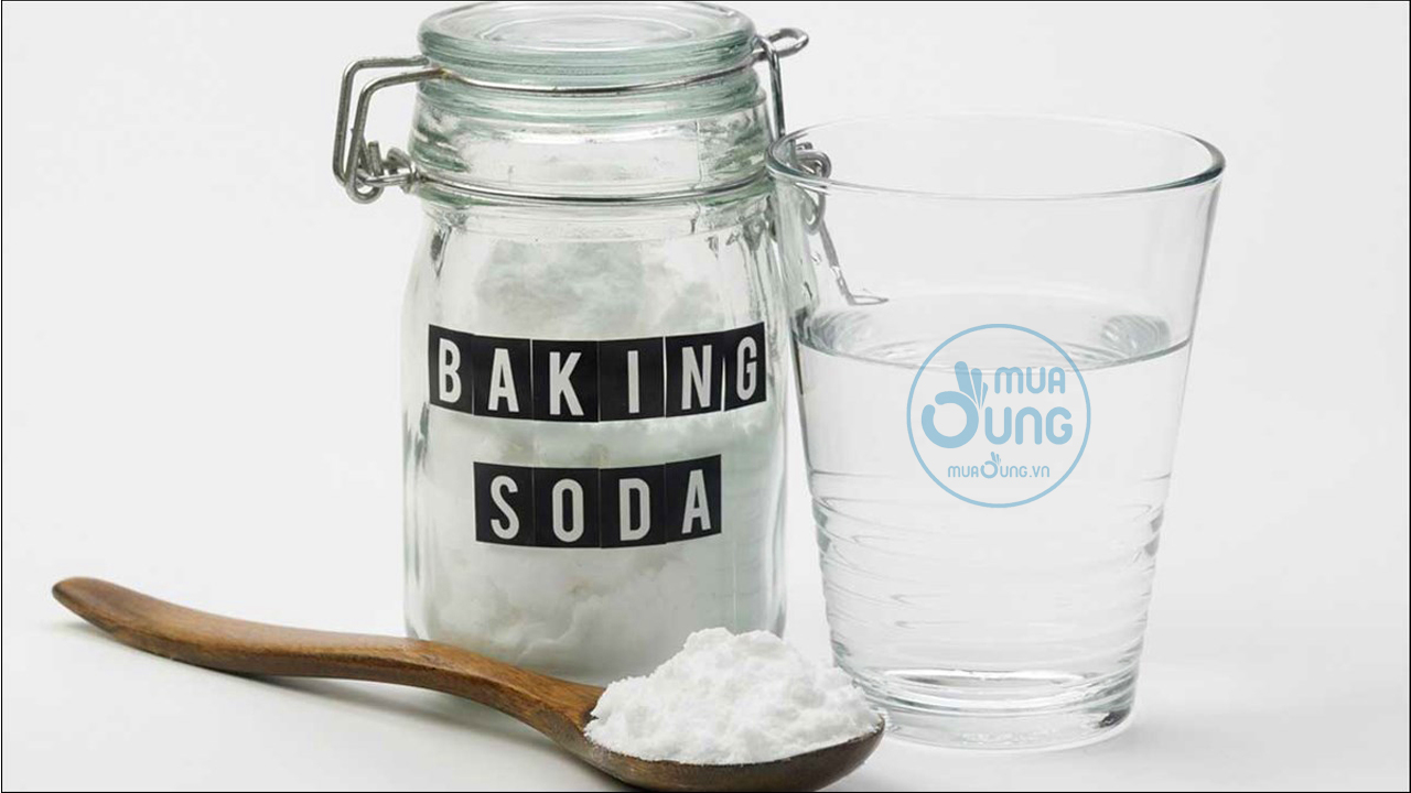 Cách khử mùi găng tay cao su bằng baking soda
